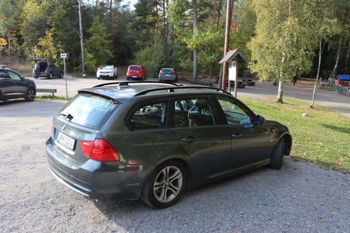 1262736-6 BMW 320d Touring 2009