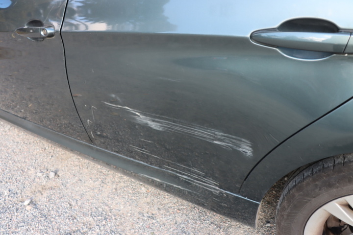 1262736-21 BMW 320d Touring 2009