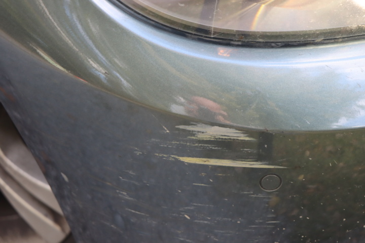 1262736-30 BMW 320d Touring 2009