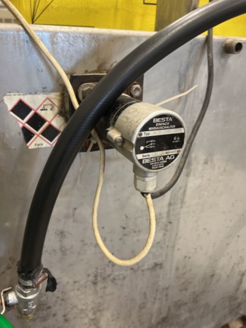 1243275-3 Laundry equipment dry cleaning