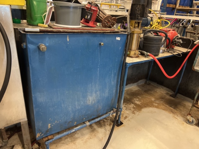 1243275-5 Laundry equipment dry cleaning