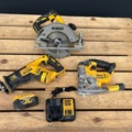1135598-1 DeWalt tool kit 18V