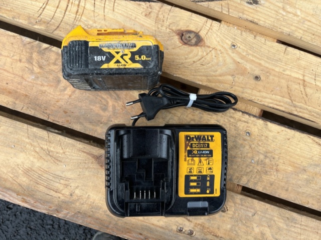 1135598-9 DeWalt tool kit 18V