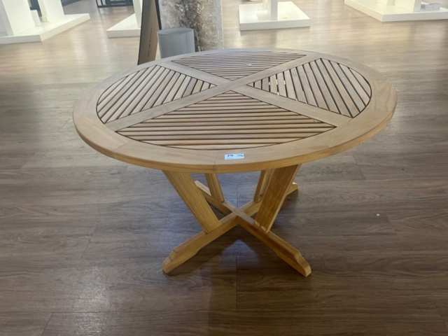 1251572-2 Round outdoor table in wood - SE Möbler Bilbao
