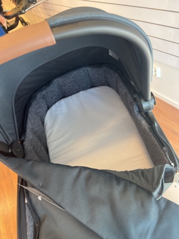 1244627-7 New/Unused stroller with bassinet - Maxi-Cosi Lila XP Duo stroller -2023