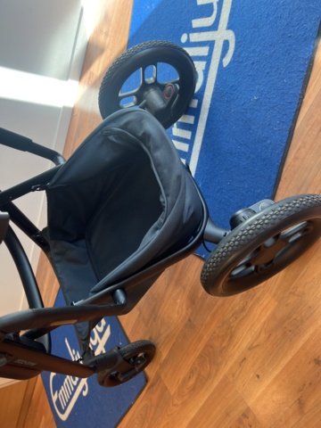 1244627-8 New/Unused stroller with bassinet - Maxi-Cosi Lila XP Duo stroller -2023