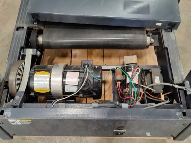 1264901-34 Treadmill Cybex 710T