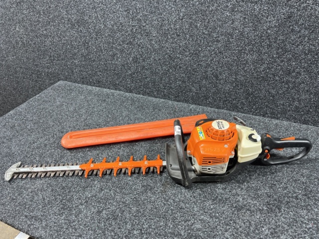 1243361-2 Hedge trimmer Stihl hs81rc
