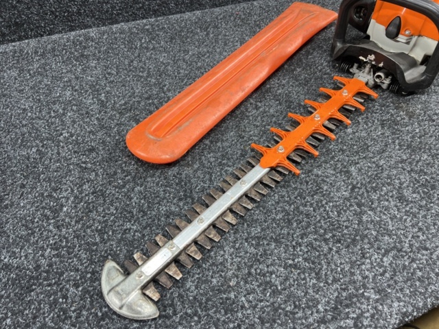 1243361-5 Hedge trimmer Stihl hs81rc