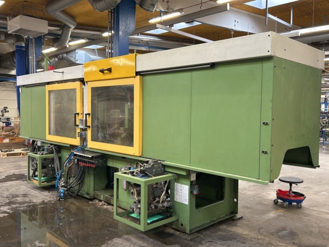 1065025-6 Injection molding machine Arburg Allrounder 470V 2000-675 - 1992