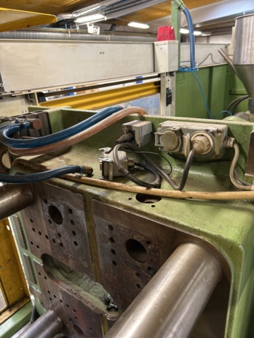 1065025-35 Injection molding machine Arburg Allrounder 470V 2000-675 - 1992