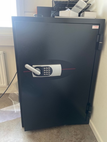 1225116-1 Safe - Lomax NT Fire 017