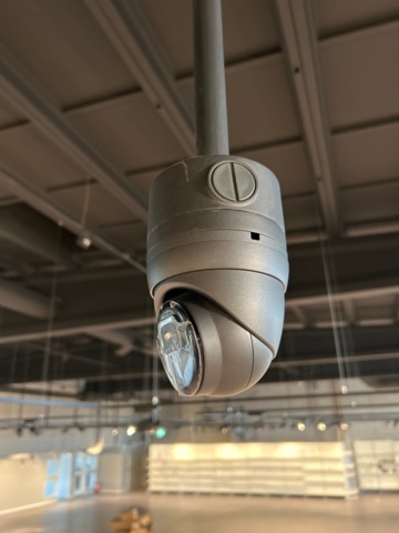 1225115-5 Surveillance system with 10 cameras and recording box - Gigamedia