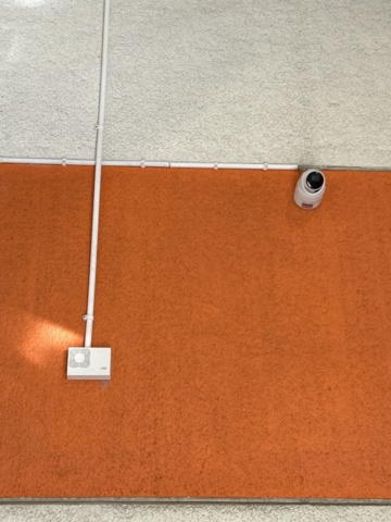 1225115-11 Surveillance system with 10 cameras and recording box - Gigamedia