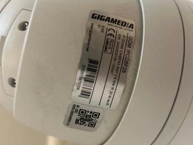 1225115-18 Surveillance system with 10 cameras and recording box - Gigamedia