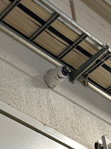 1225115-19 Surveillance system with 10 cameras and recording box - Gigamedia