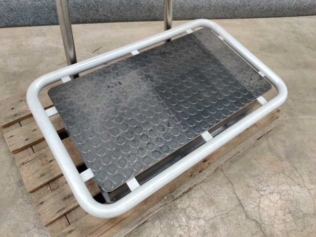 1264927-3 Vibrating plate Pro Vib - Not complete