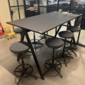 1243381-1 Conference table with 7 stools