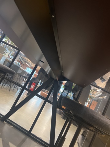 1243381-5 Conference table with 7 stools