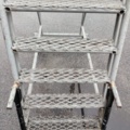1237157-6 Ladder / Plateau
