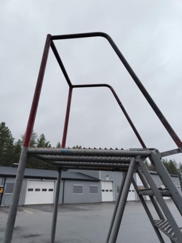 1237157-8 Ladder / Plateau