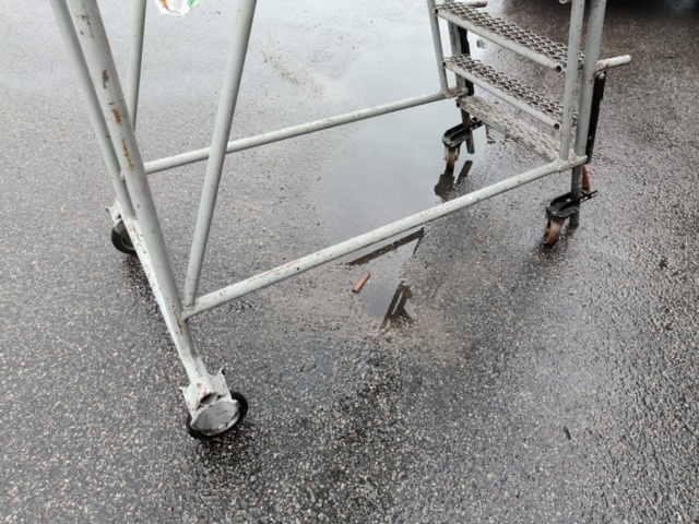 1237157-9 Ladder / Plateau