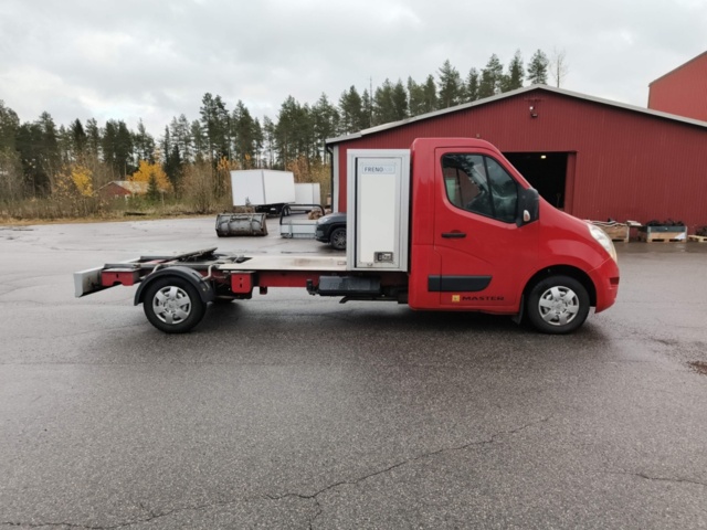 1237167-6 Tractor Renault Master 3.5 T 2.3 dCi -2012