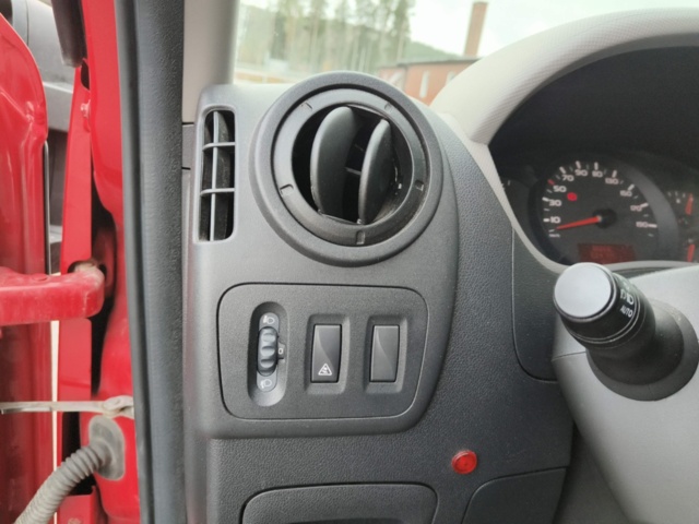 1237167-86 Tractor Renault Master 3.5 T 2.3 dCi -2012