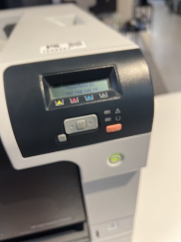 1243431-2 Printer with toner and shredder - HP Color LaserJet CP5225