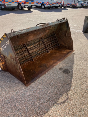 1143415-3 Sand spreader bucket Stark HK 1000