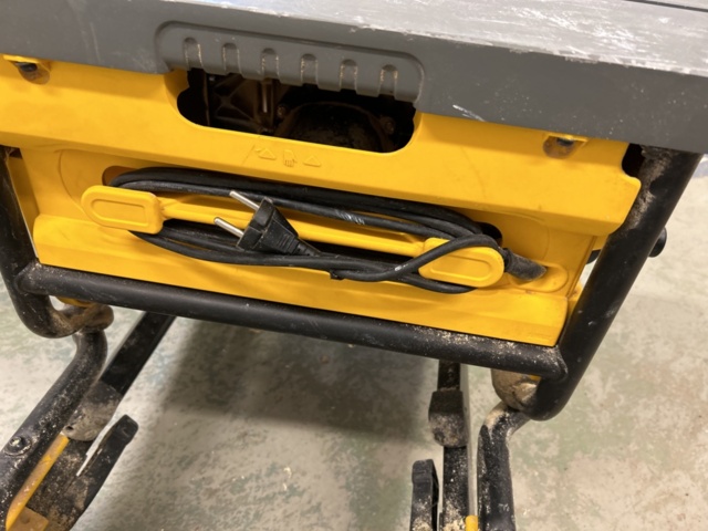 1264129-9 Dewalt klyvbord