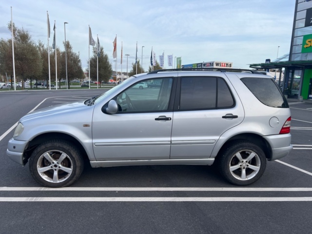 1263068-2 Mercedes-Benz ML 230 Manual, 150hp, 1999