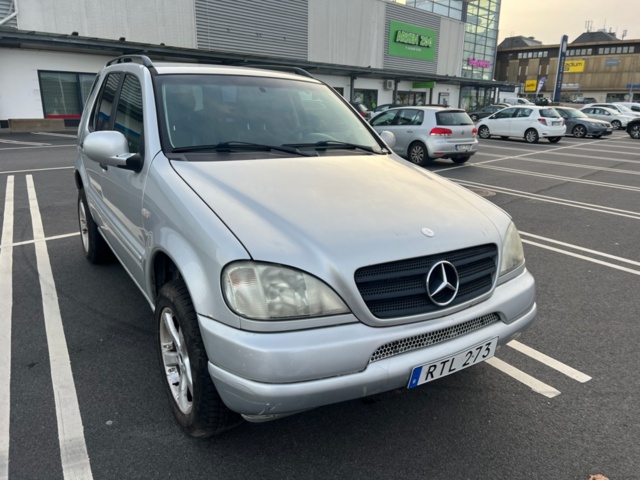 1263068-7 Mercedes-Benz ML 230 Manual, 150hp, 1999