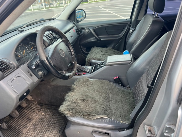 1263068-10 Mercedes-Benz ML 230 Manual, 150hp, 1999