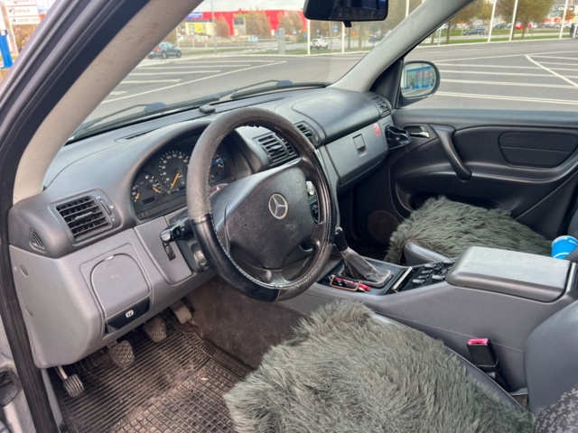 1263068-11 Mercedes-Benz ML 230 Manual, 150hp, 1999