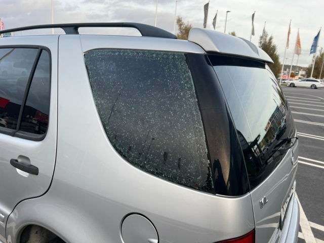 1263068-24 Mercedes-Benz ML 230 Manual, 150hp, 1999