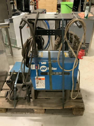 1196908-1 Miller welding XMT 304