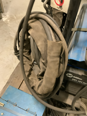 1196908-3 Miller welding XMT 304
