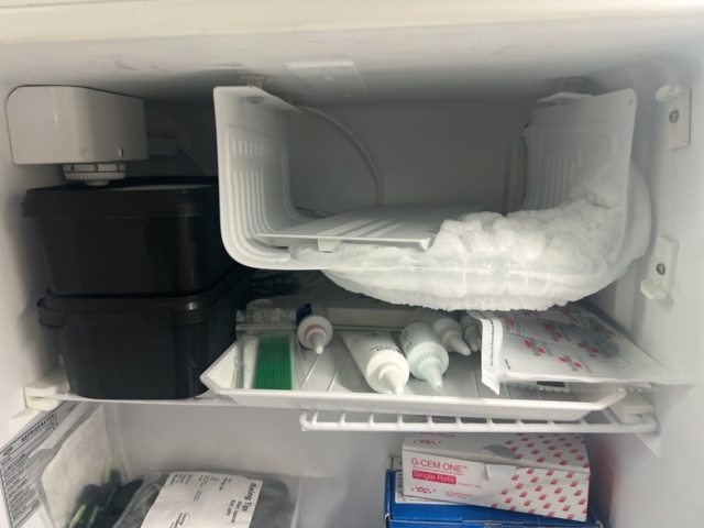 1244754-5 Refrigerator smaller model - Upo UJV 50