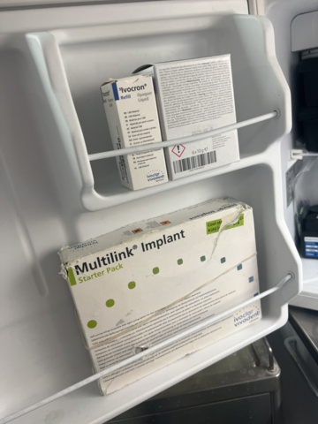 1244754-7 Refrigerator smaller model - Upo UJV 50