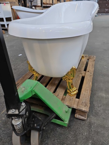 1264581-2 Kristoffer white Bathtub with lion paws sw366