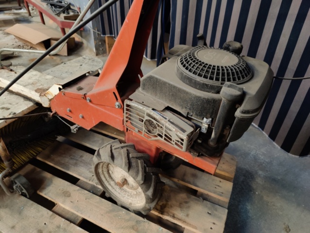 1268963-9 Tool carrier Eurosystems Minieffe 352