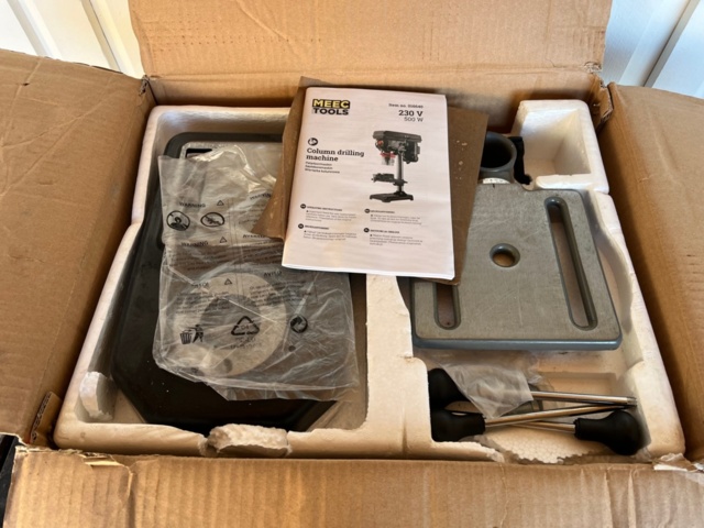 1140679-2 Thrown - Meec tools Pillar drilling machine