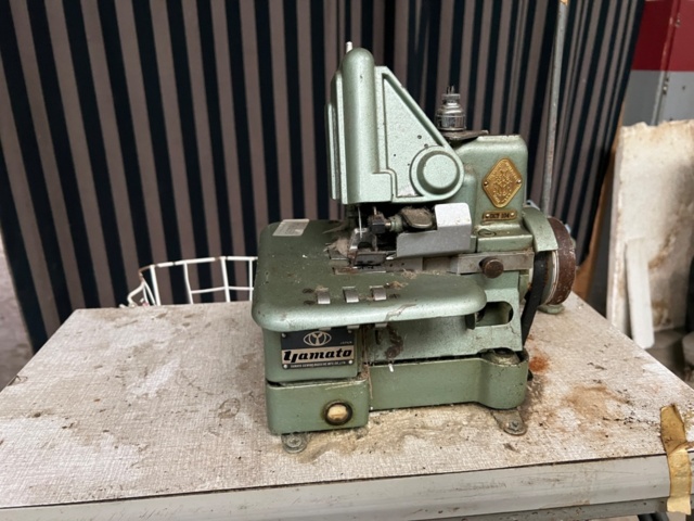 1269014-4 Industrial sewing machine Yamato, DCY-112