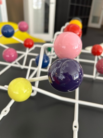 1250509-20 Table and 4 chairs Eames/Vitra - "DAR", carpet HAY