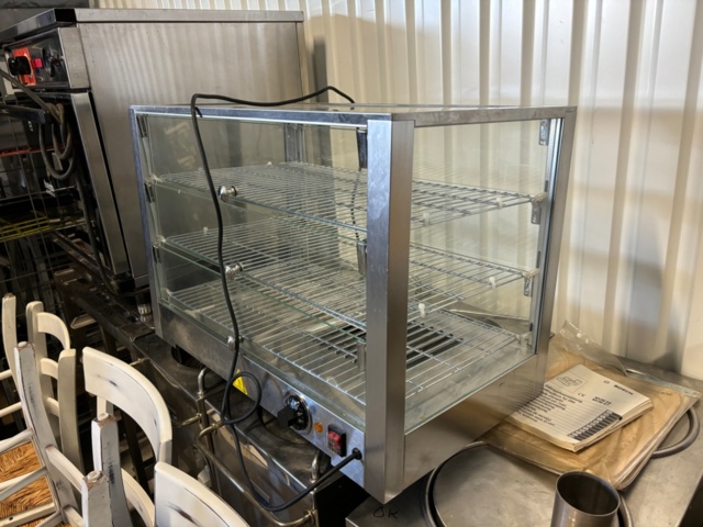 1176066-2 Heat display, slightly used