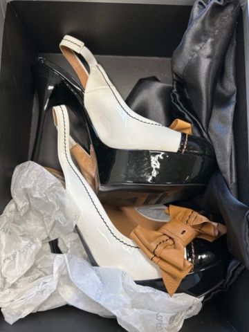 988761-19 Women's shoes 35-41 - Gianmarco Lorenzi approx. 28 pairs