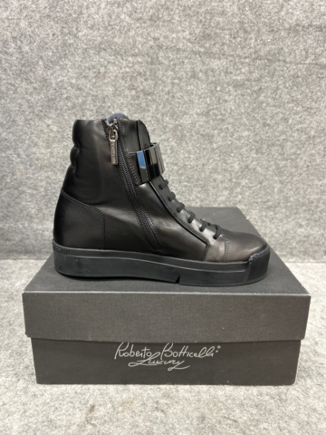 988767-12 Women's shoes 35-39 - Roberto Botticelli, Elisabetta Franchi, and more.