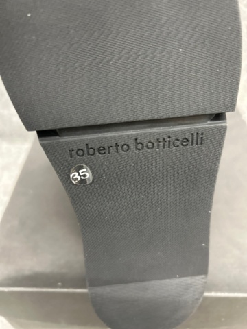 988767-13 Women's shoes 35-39 - Roberto Botticelli, Elisabetta Franchi, and more.