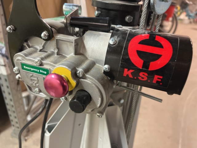 1248542-4 Material lifter KSF CM-520 H1